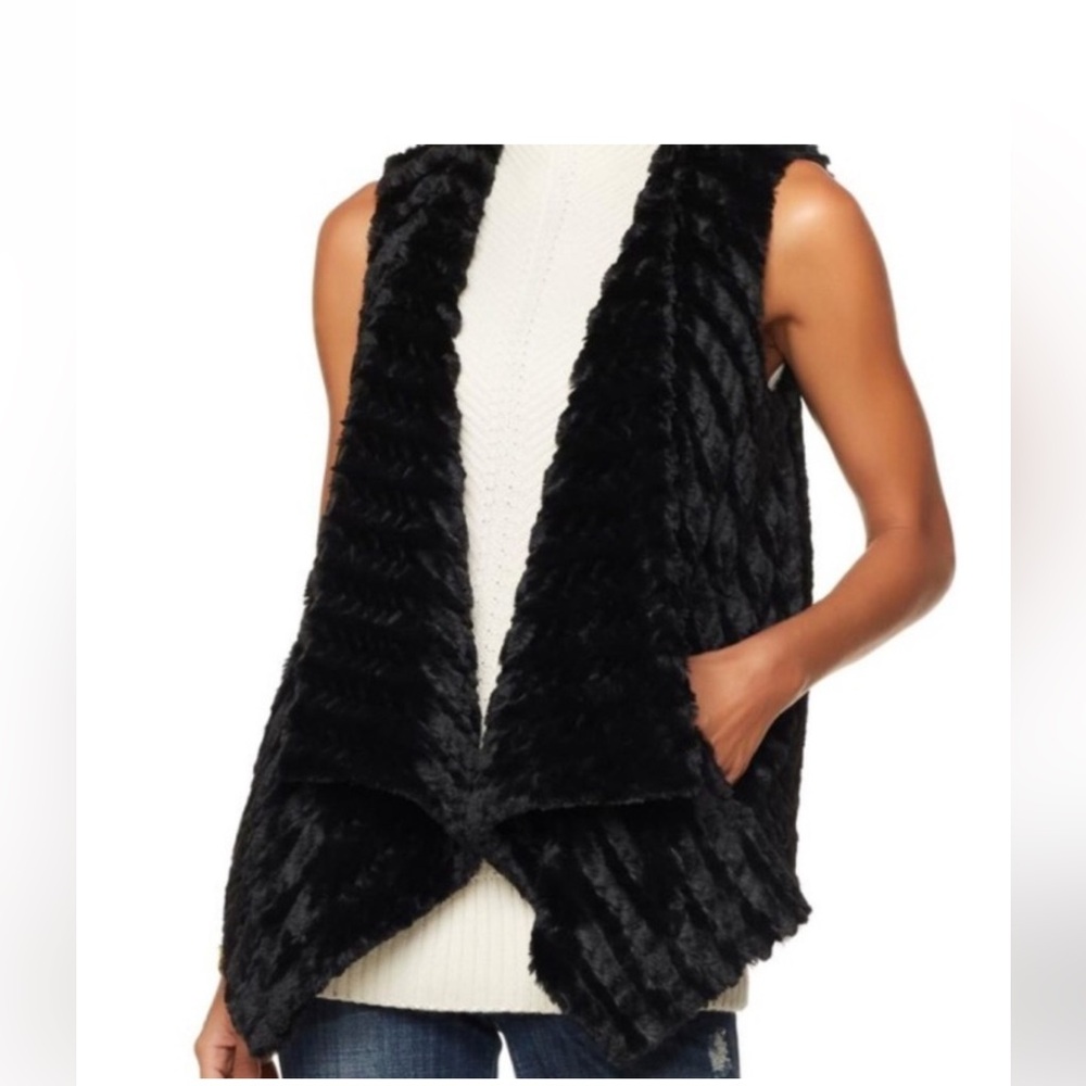 G BY GIULIANA CHARCOAL FAUX FUR ASYMMETRICAL VEST- SIZE MEDIUM